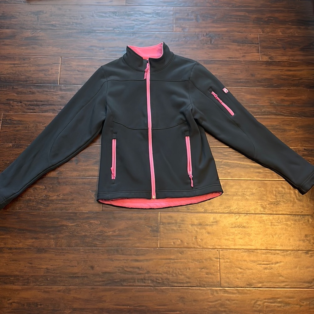 Fleece lined soft shell jacket